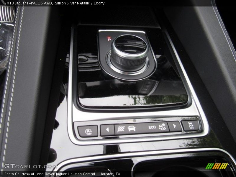 Controls of 2018 F-PACE S AWD