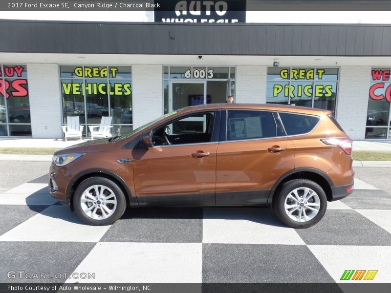 Canyon Ridge / Charcoal Black 2017 Ford Escape SE