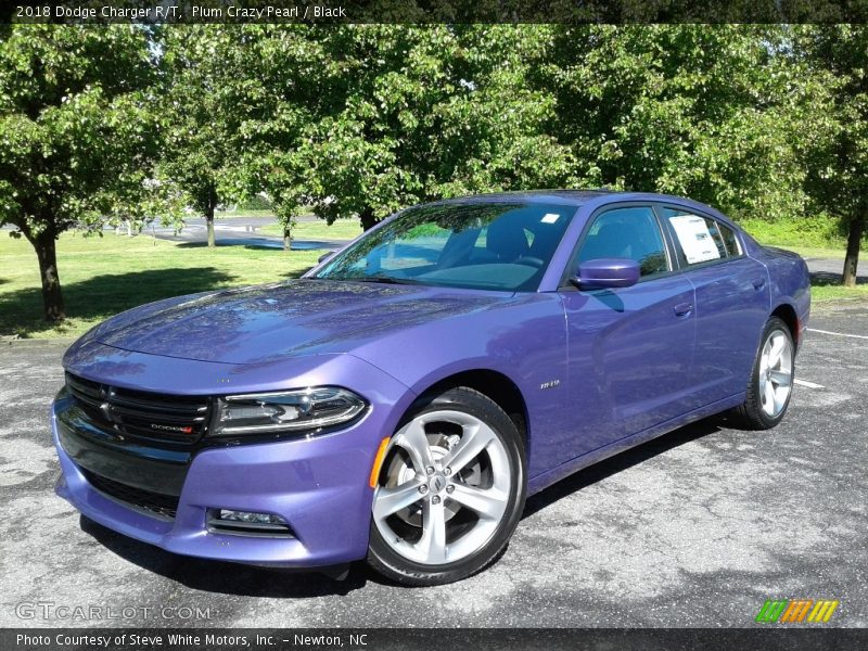 Front 3/4 View of 2018 Charger R/T
