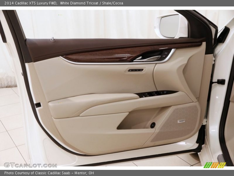White Diamond Tricoat / Shale/Cocoa 2014 Cadillac XTS Luxury FWD