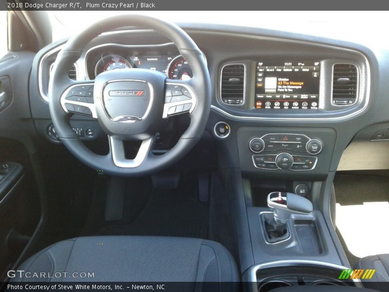 Plum Crazy Pearl / Black 2018 Dodge Charger R/T