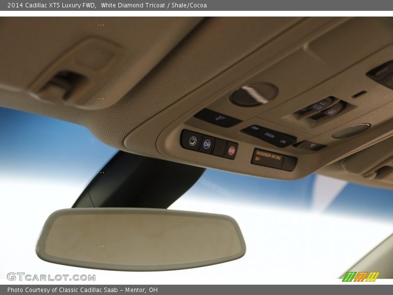 White Diamond Tricoat / Shale/Cocoa 2014 Cadillac XTS Luxury FWD