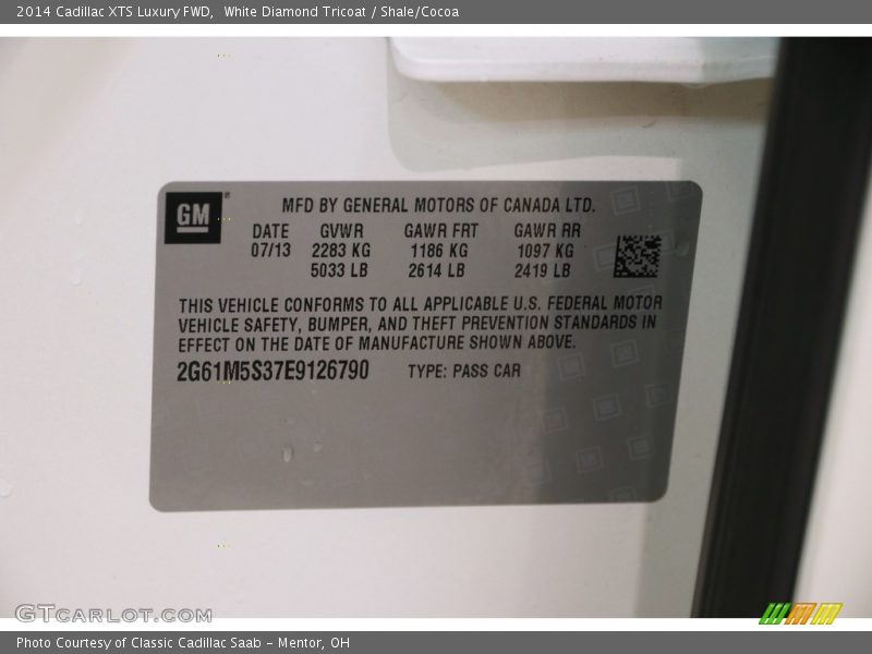 White Diamond Tricoat / Shale/Cocoa 2014 Cadillac XTS Luxury FWD