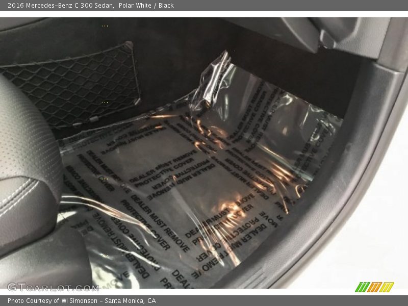 Polar White / Black 2016 Mercedes-Benz C 300 Sedan