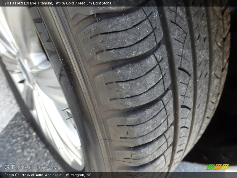 White Gold / Medium Light Stone 2018 Ford Escape Titanium