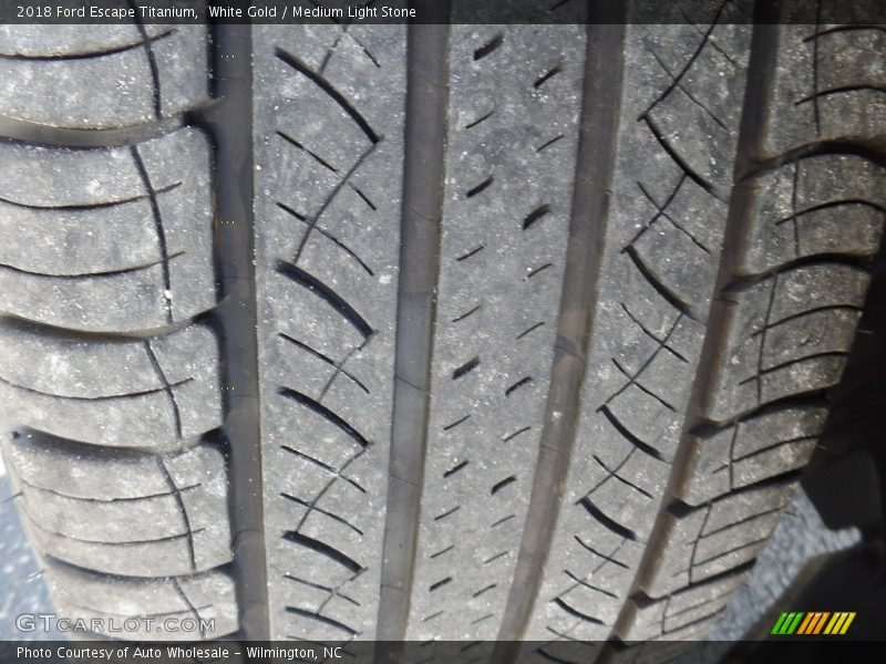 White Gold / Medium Light Stone 2018 Ford Escape Titanium