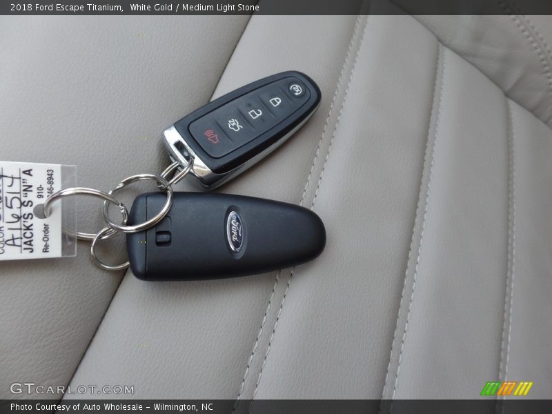 White Gold / Medium Light Stone 2018 Ford Escape Titanium
