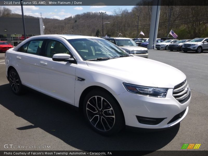 White Platinum / Dune 2018 Ford Taurus SEL AWD