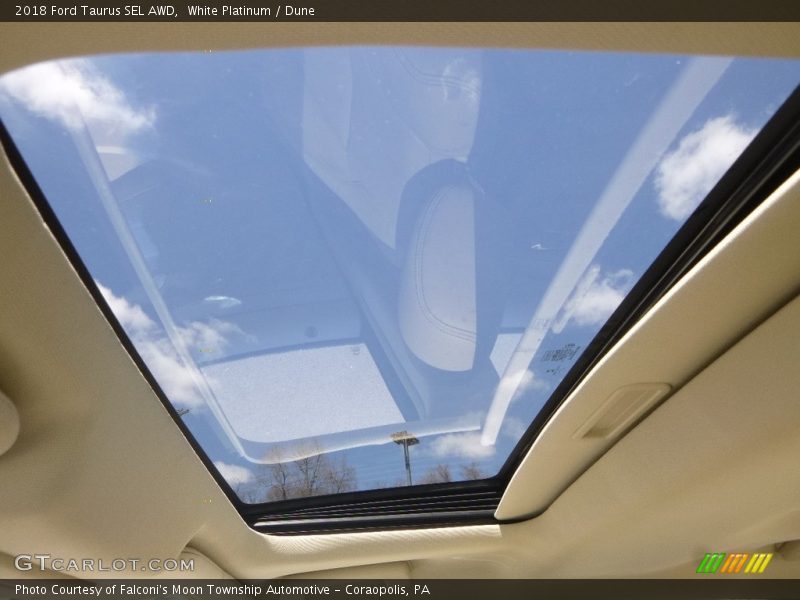 White Platinum / Dune 2018 Ford Taurus SEL AWD