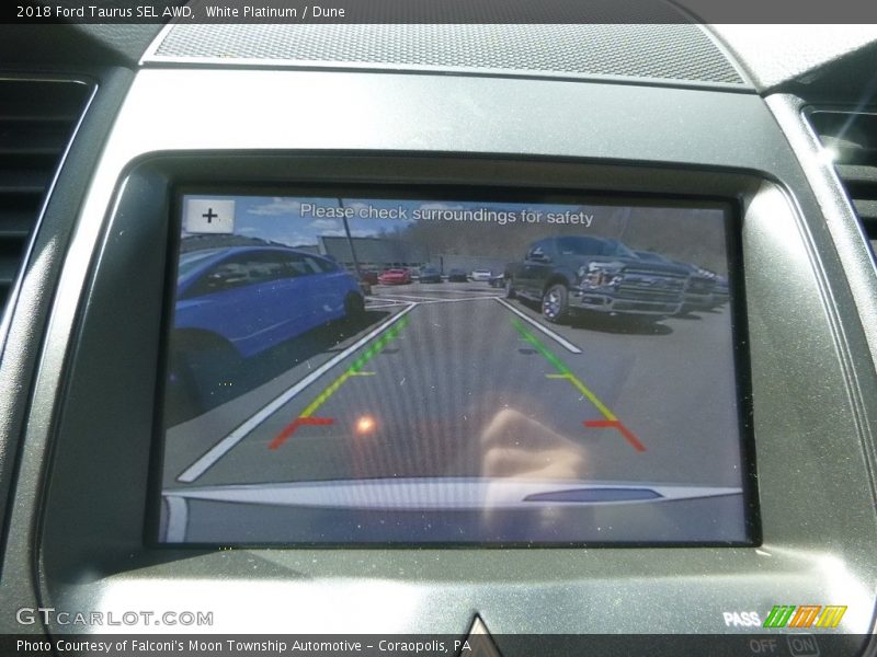 White Platinum / Dune 2018 Ford Taurus SEL AWD