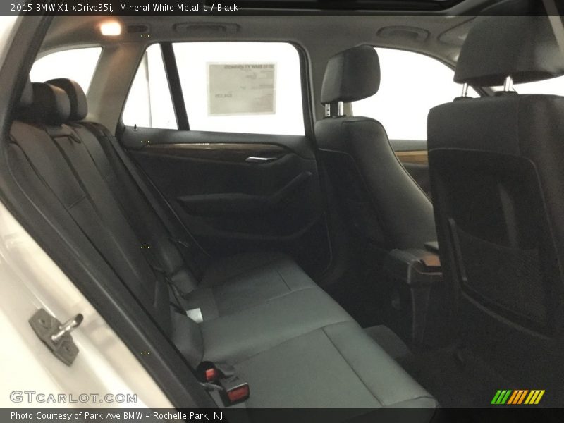 Mineral White Metallic / Black 2015 BMW X1 xDrive35i