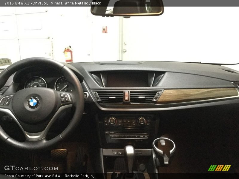 Mineral White Metallic / Black 2015 BMW X1 xDrive35i