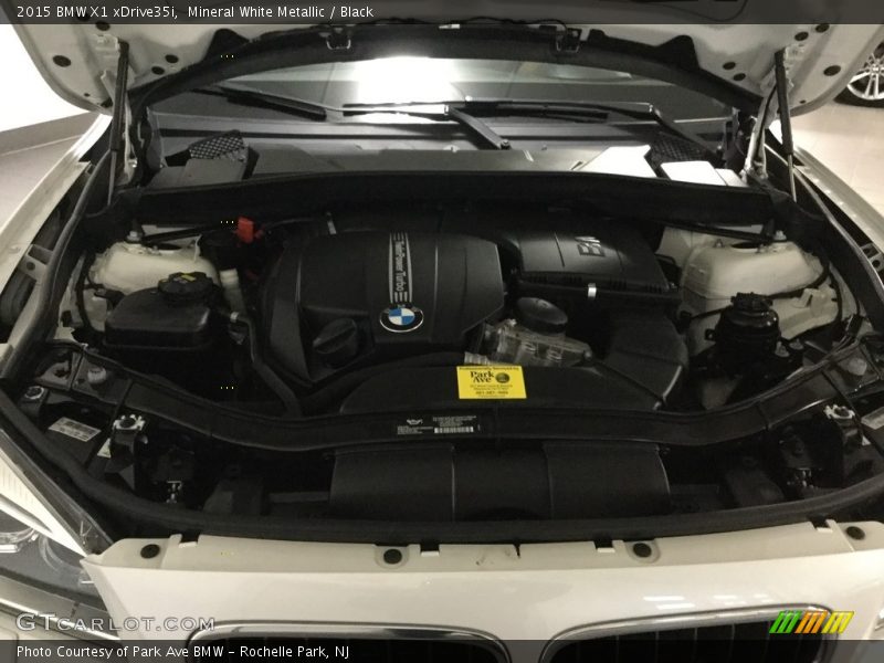 Mineral White Metallic / Black 2015 BMW X1 xDrive35i
