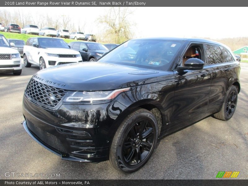 Front 3/4 View of 2018 Range Rover Velar R Dynamic SE