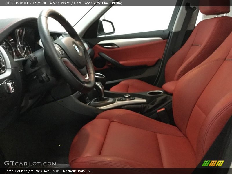 Alpine White / Coral Red/Grey-Black Piping 2015 BMW X1 xDrive28i