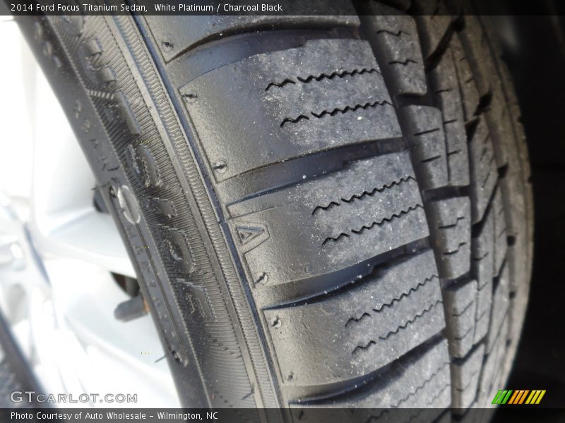 White Platinum / Charcoal Black 2014 Ford Focus Titanium Sedan