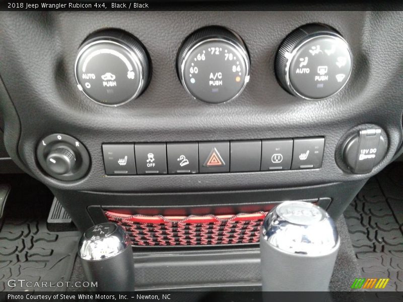 Controls of 2018 Wrangler Rubicon 4x4