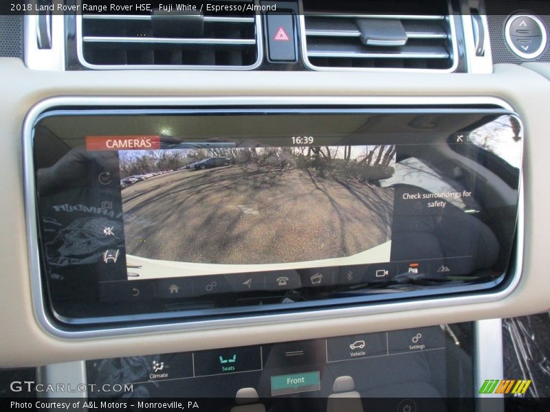 Fuji White / Espresso/Almond 2018 Land Rover Range Rover HSE