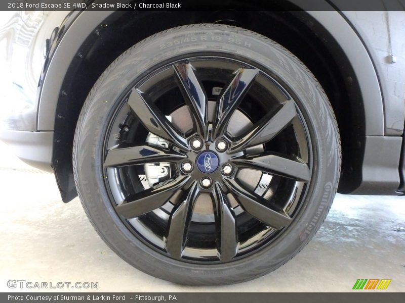 Shadow Black / Charcoal Black 2018 Ford Escape SE 4WD