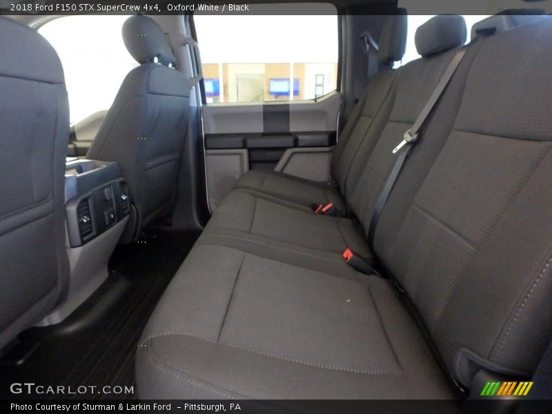 Oxford White / Black 2018 Ford F150 STX SuperCrew 4x4