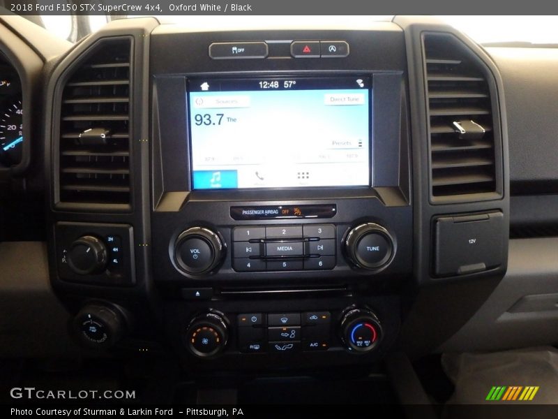 Oxford White / Black 2018 Ford F150 STX SuperCrew 4x4