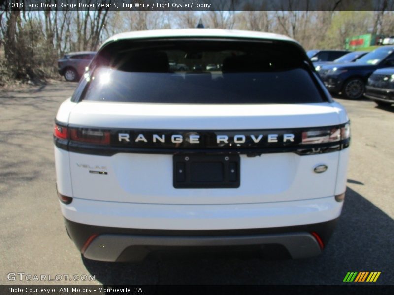Fuji White / Light Oyster/Ebony 2018 Land Rover Range Rover Velar S