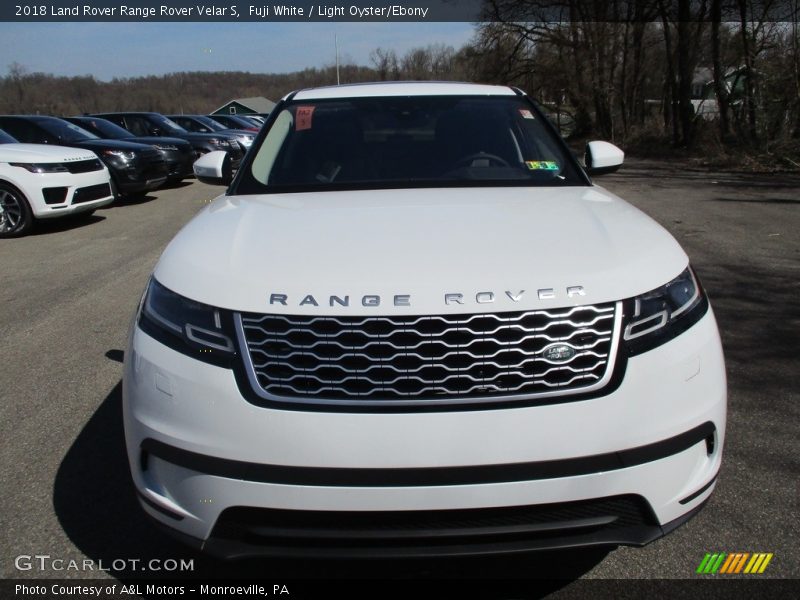 Fuji White / Light Oyster/Ebony 2018 Land Rover Range Rover Velar S