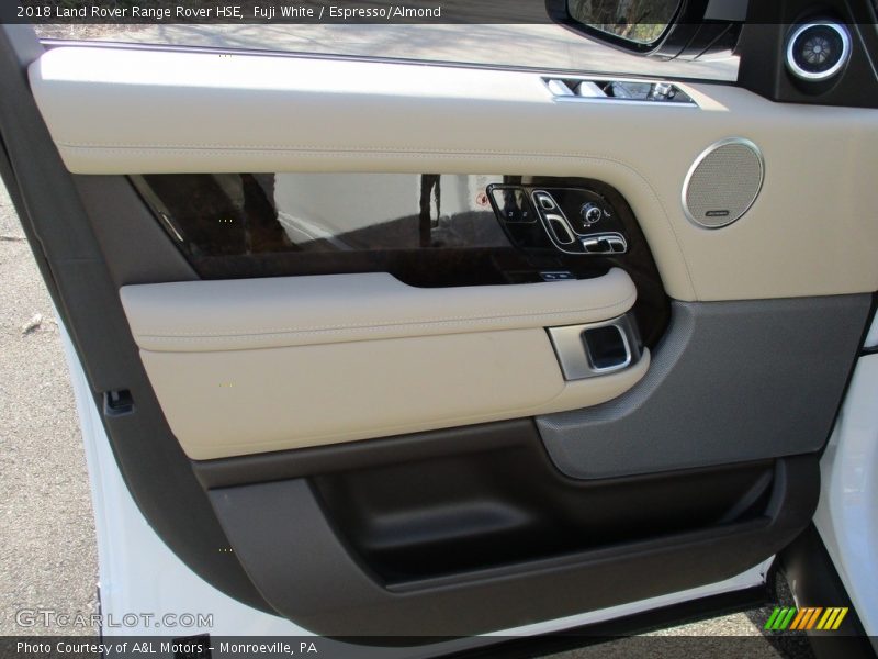 Fuji White / Espresso/Almond 2018 Land Rover Range Rover HSE