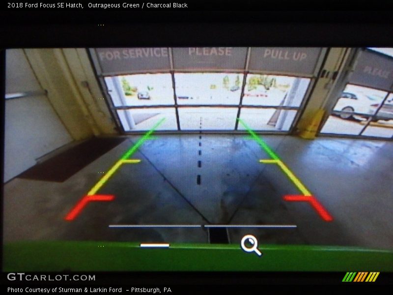 Outrageous Green / Charcoal Black 2018 Ford Focus SE Hatch
