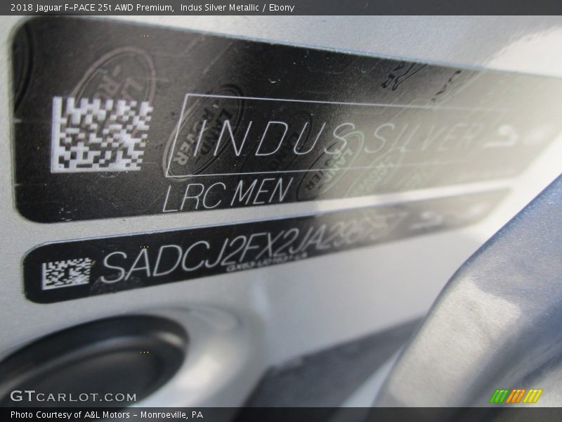 Indus Silver Metallic / Ebony 2018 Jaguar F-PACE 25t AWD Premium