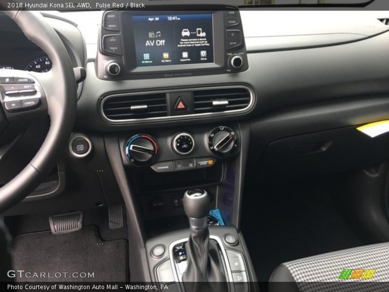 Pulse Red / Black 2018 Hyundai Kona SEL AWD
