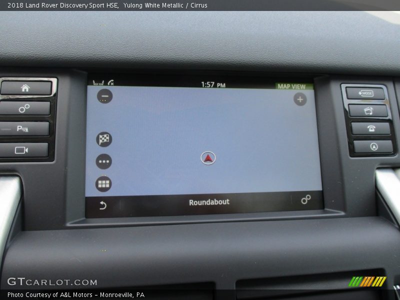 Yulong White Metallic / Cirrus 2018 Land Rover Discovery Sport HSE