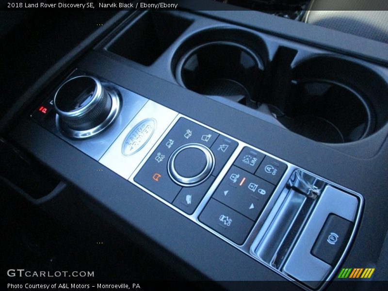 Narvik Black / Ebony/Ebony 2018 Land Rover Discovery SE