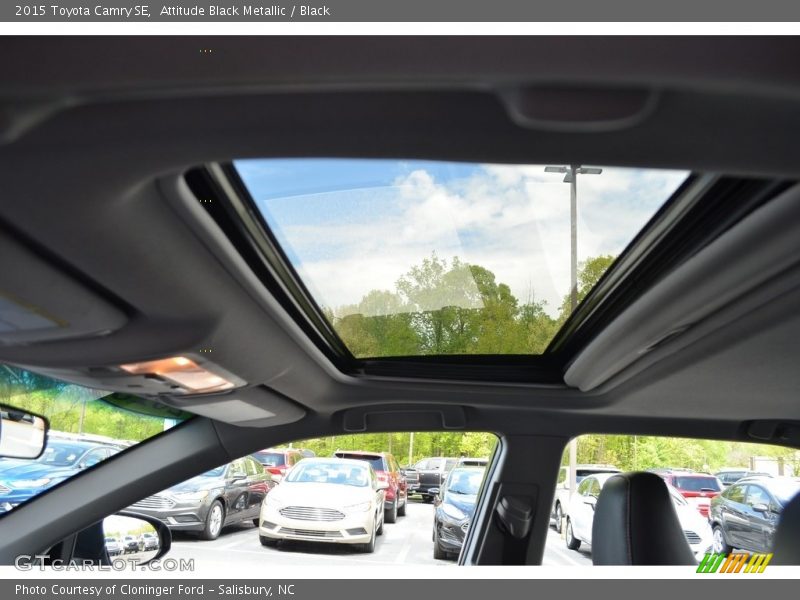 Attitude Black Metallic / Black 2015 Toyota Camry SE