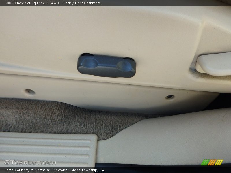 Black / Light Cashmere 2005 Chevrolet Equinox LT AWD