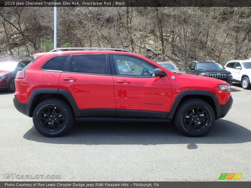 Firecracker Red / Black 2019 Jeep Cherokee Trailhawk Elite 4x4