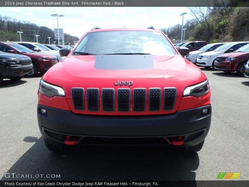 Firecracker Red / Black 2019 Jeep Cherokee Trailhawk Elite 4x4