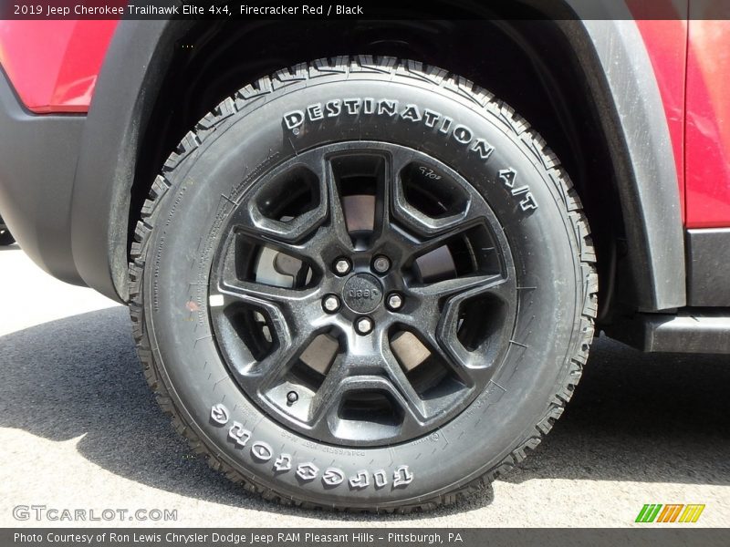  2019 Cherokee Trailhawk Elite 4x4 Wheel