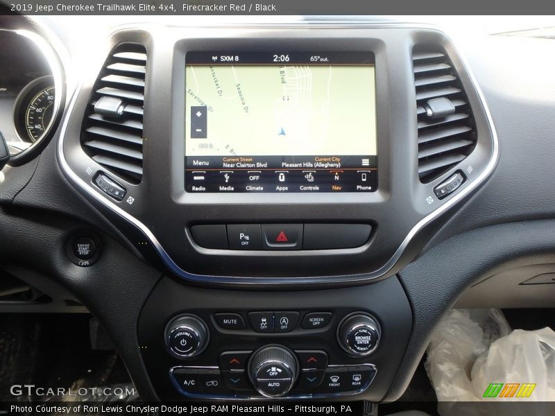 Navigation of 2019 Cherokee Trailhawk Elite 4x4
