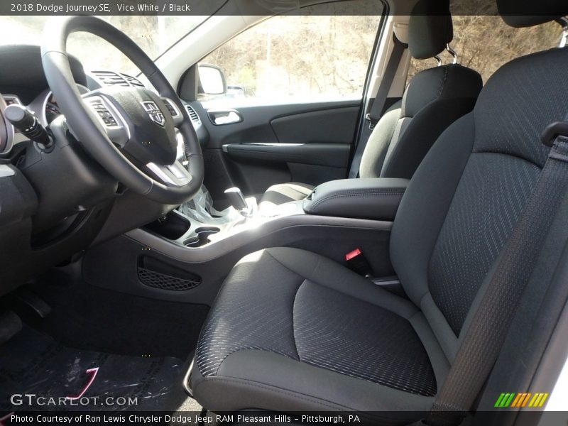 Vice White / Black 2018 Dodge Journey SE