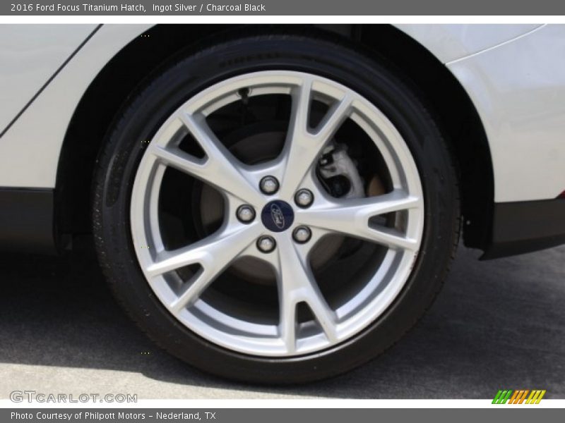 Ingot Silver / Charcoal Black 2016 Ford Focus Titanium Hatch
