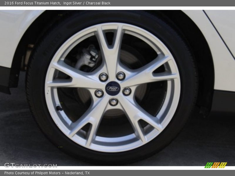 Ingot Silver / Charcoal Black 2016 Ford Focus Titanium Hatch