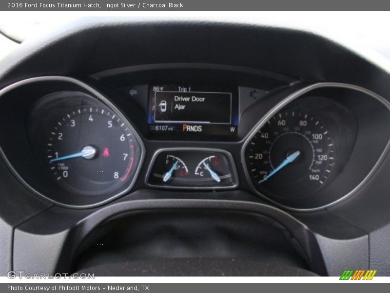 Ingot Silver / Charcoal Black 2016 Ford Focus Titanium Hatch