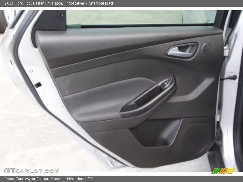 Ingot Silver / Charcoal Black 2016 Ford Focus Titanium Hatch