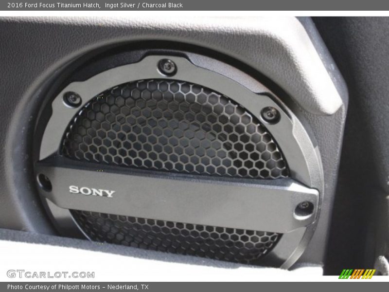 Ingot Silver / Charcoal Black 2016 Ford Focus Titanium Hatch