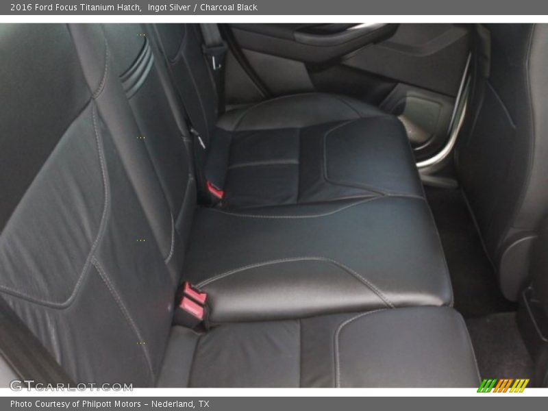 Ingot Silver / Charcoal Black 2016 Ford Focus Titanium Hatch
