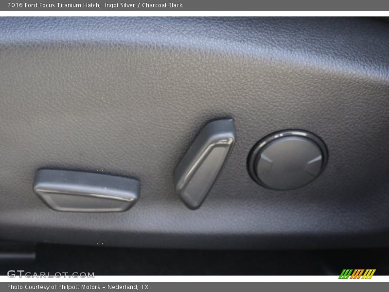 Ingot Silver / Charcoal Black 2016 Ford Focus Titanium Hatch