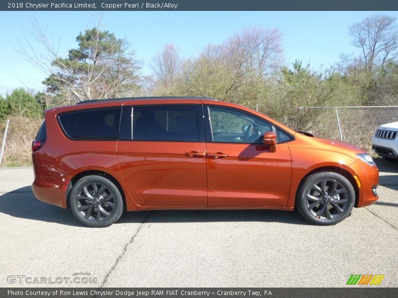 Copper Pearl / Black/Alloy 2018 Chrysler Pacifica Limited