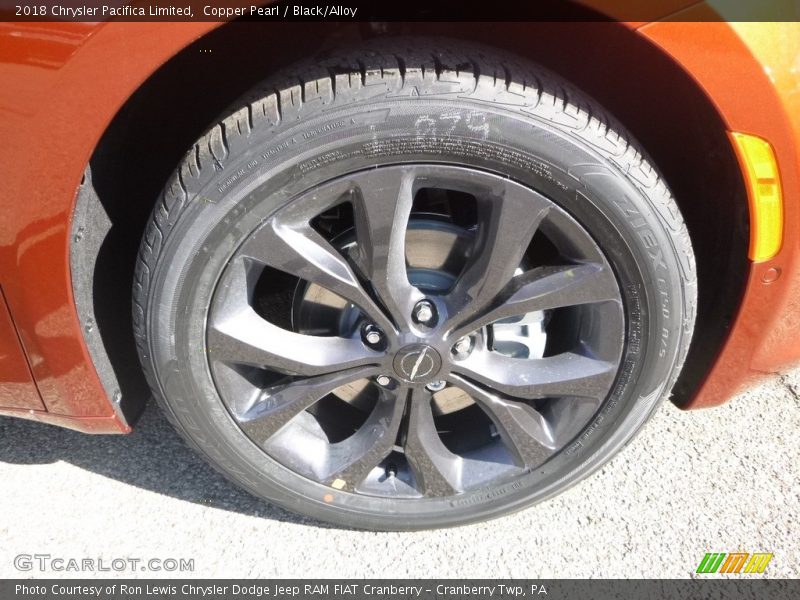 Copper Pearl / Black/Alloy 2018 Chrysler Pacifica Limited