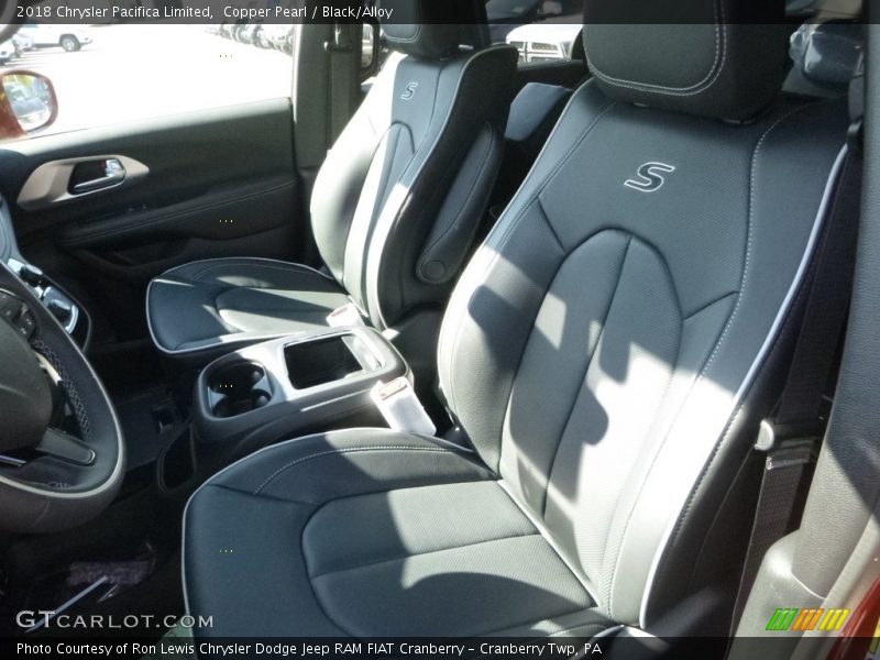 Copper Pearl / Black/Alloy 2018 Chrysler Pacifica Limited